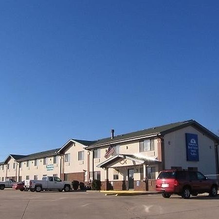 Americas Best Value Inn & Suites Cassville Roaring River Exterior foto